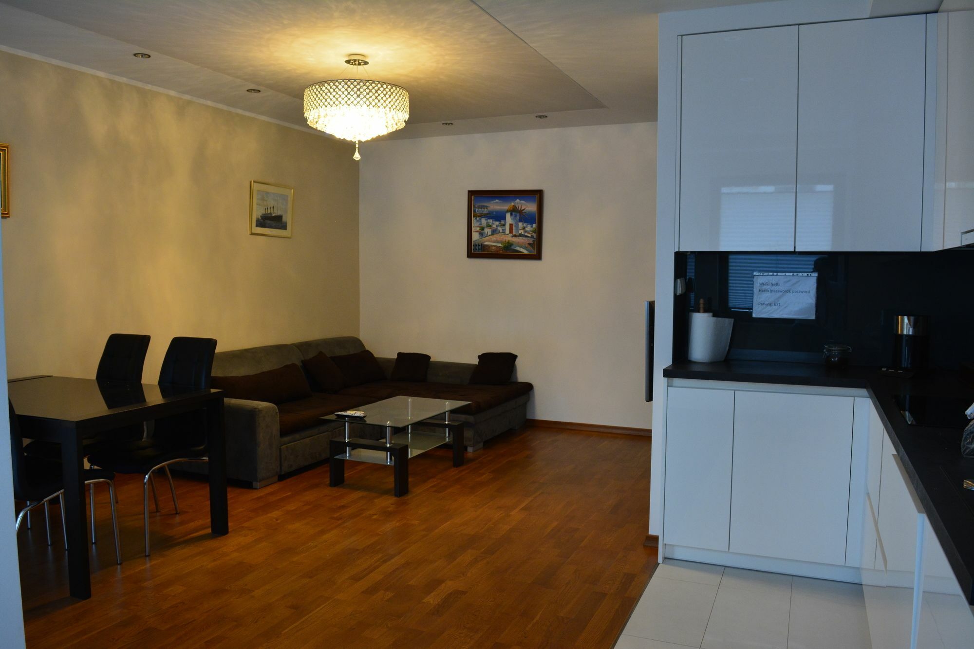 J&k * Warszawa